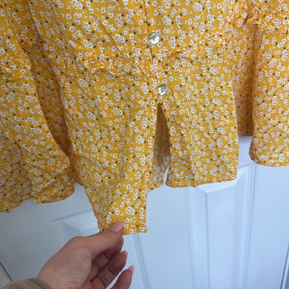 beachlunchlounge golden yellow 3/4 sleeve tiered blouse - Picture 5 of 7